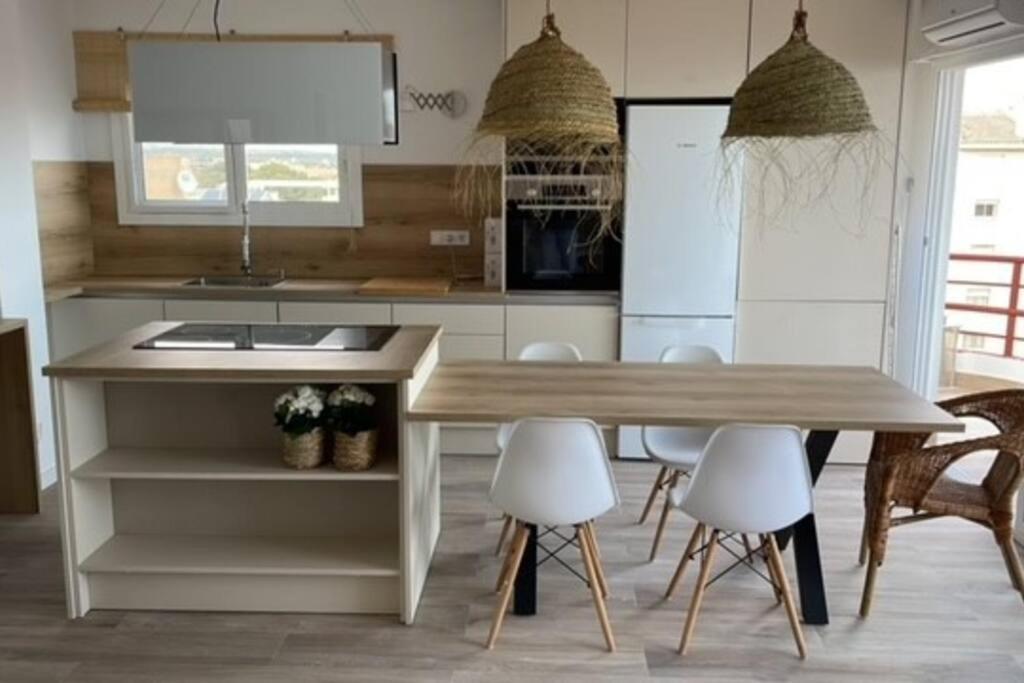 Precioso Apto Miami Primera Linia Playa Cala De Las Sirenas, Con Wifi Y Netflix, Adecuado Para Teletrabajar Miami Platja  Exterior foto
