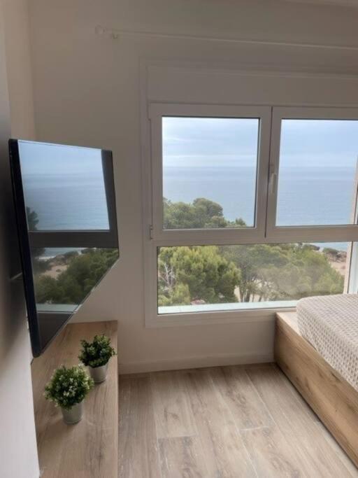 Precioso Apto Miami Primera Linia Playa Cala De Las Sirenas, Con Wifi Y Netflix, Adecuado Para Teletrabajar Miami Platja  Exterior foto